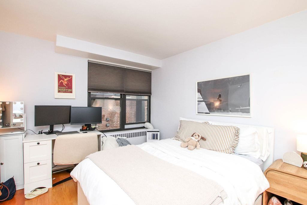 1540 N State Parkway - Photo 11