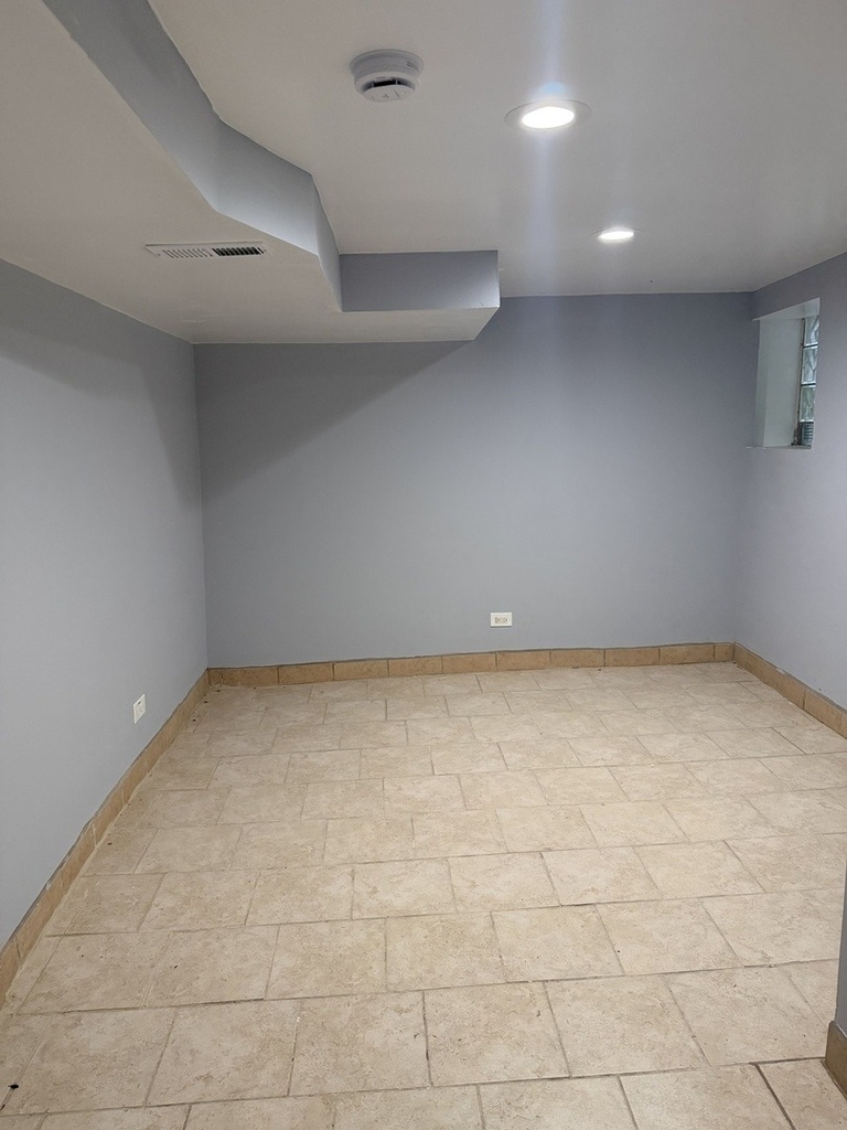 839 E 87th Place - Photo 12
