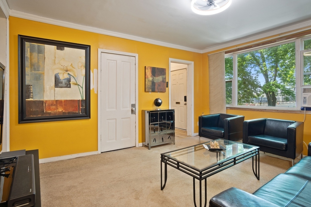 1621 N Drake Avenue - Photo 1