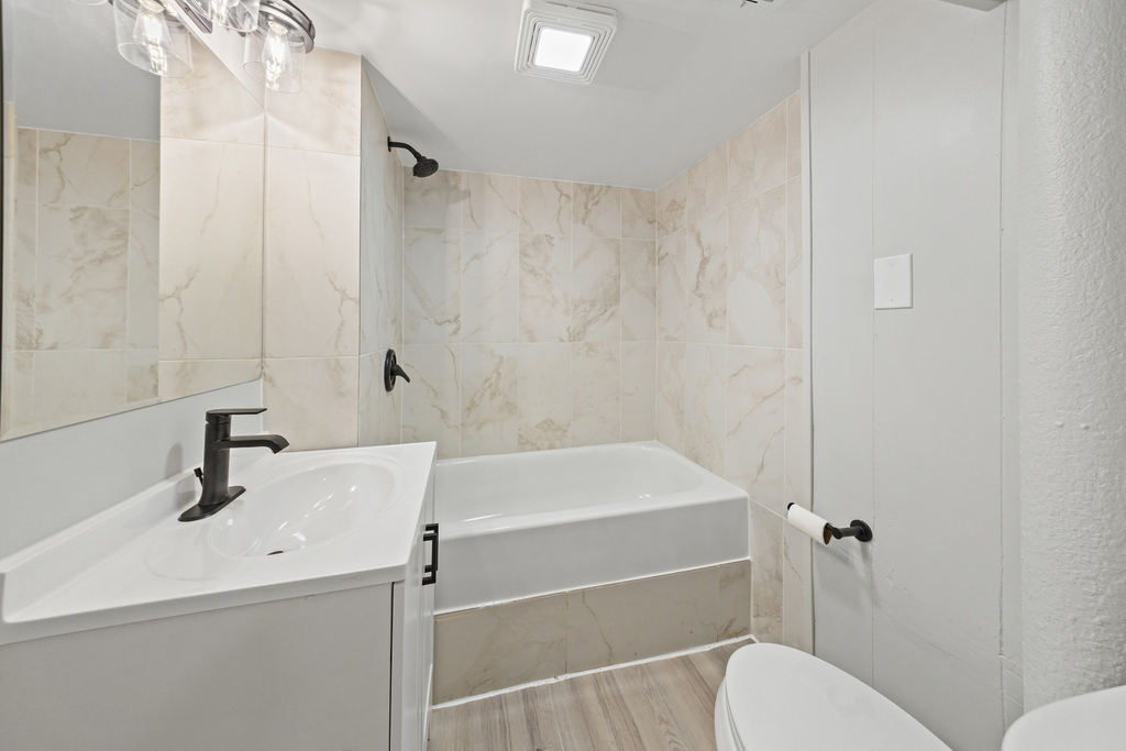 6228 W Berenice Avenue - Photo 5