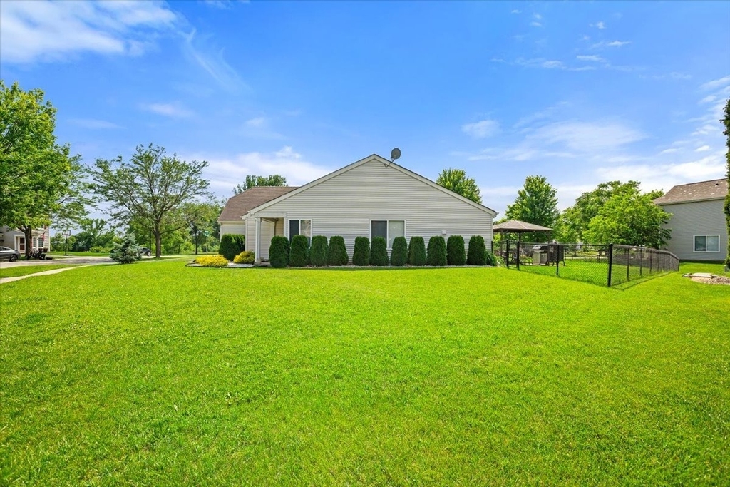770 S Providence Lane - Photo 33