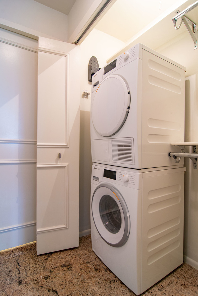 201 E Chestnut Street - Photo 15