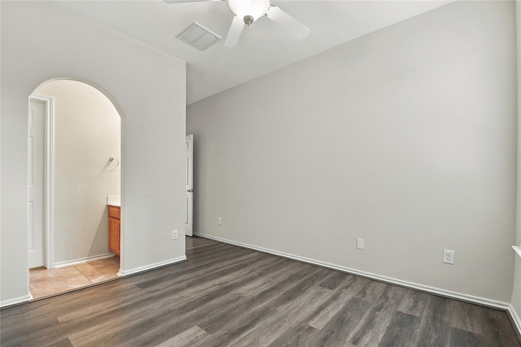 25018 Lakecrest Manor Drive - Photo 34