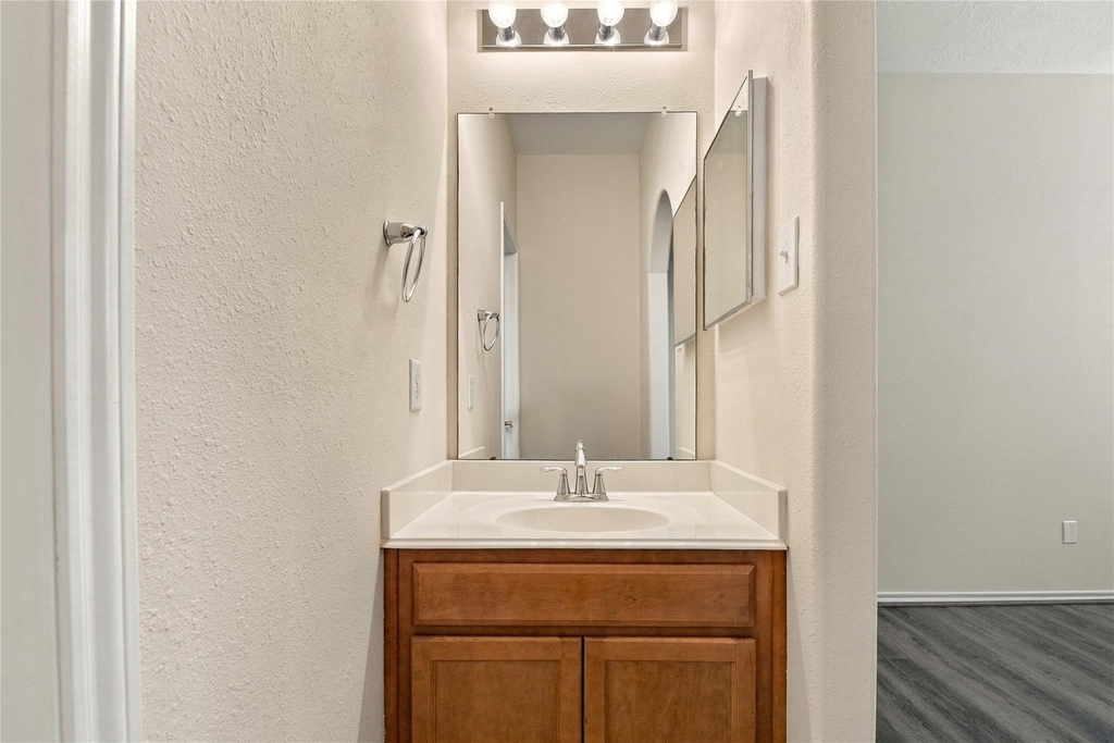 25018 Lakecrest Manor Drive - Photo 35