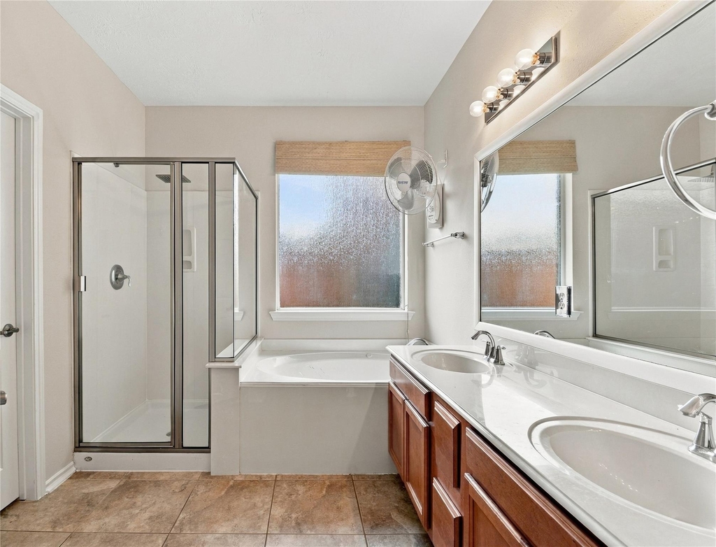25018 Lakecrest Manor Drive - Photo 30