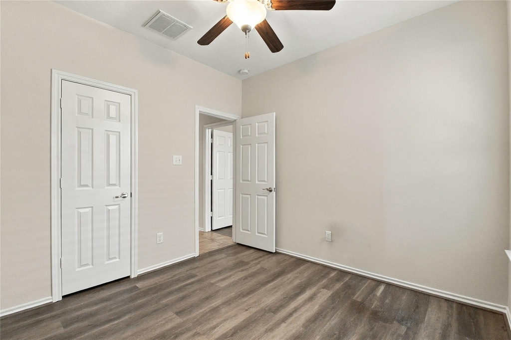 25018 Lakecrest Manor Drive - Photo 43