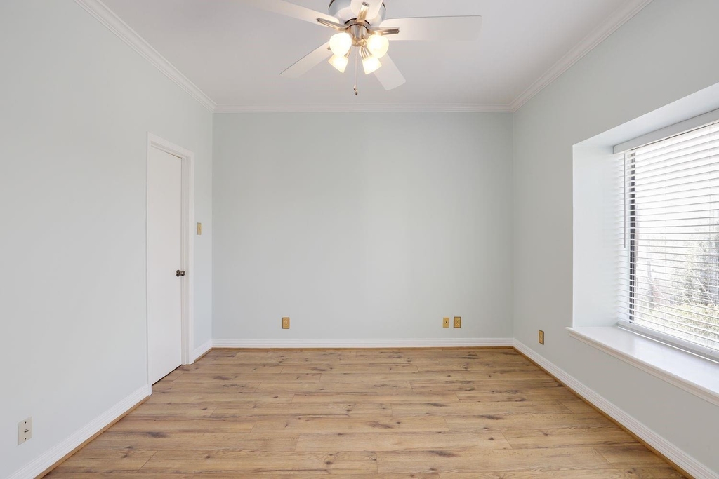 2209 S Braeswood Boulevard - Photo 20