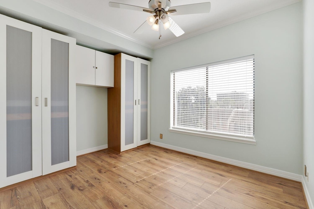 2209 S Braeswood Boulevard - Photo 15
