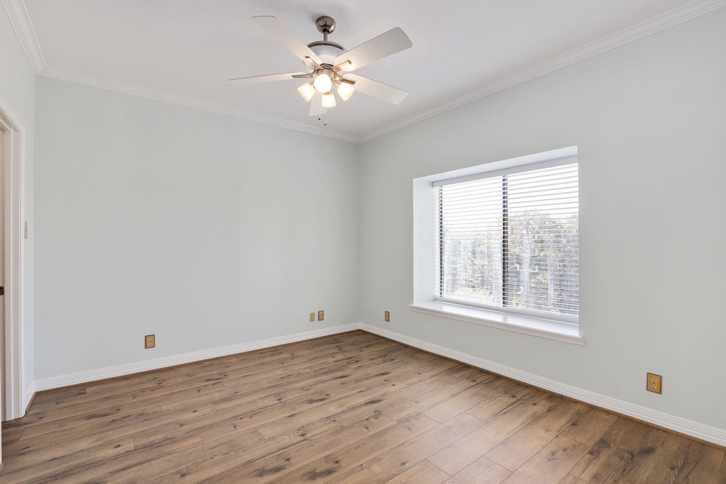 2209 S Braeswood Boulevard - Photo 22
