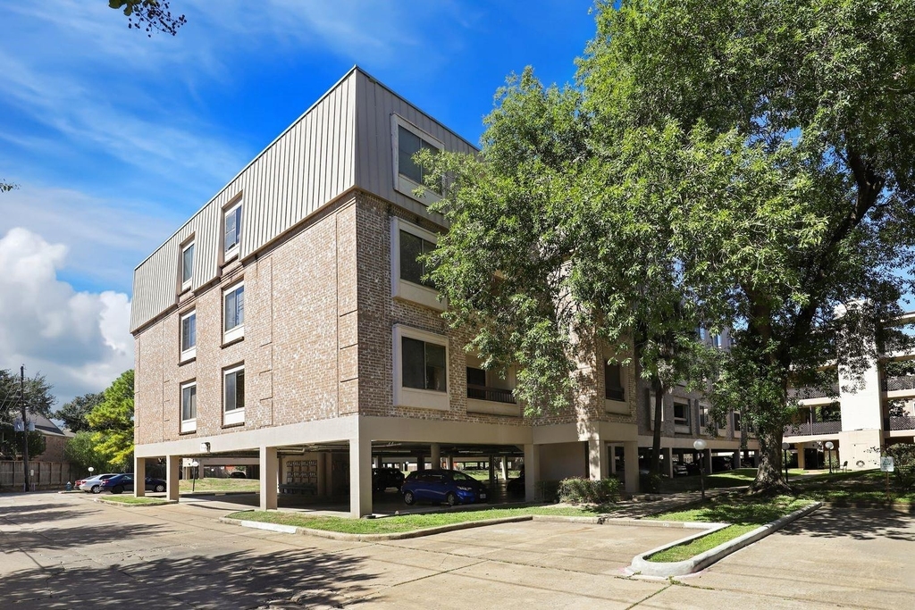 2209 S Braeswood Boulevard - Photo 30