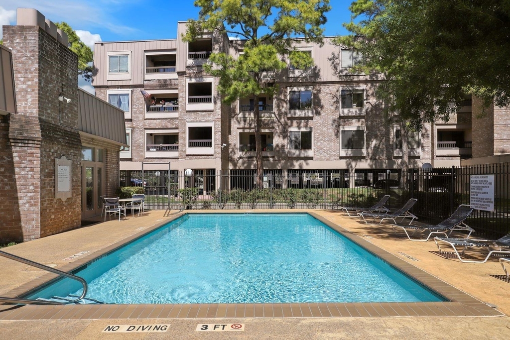 2209 S Braeswood Boulevard - Photo 1
