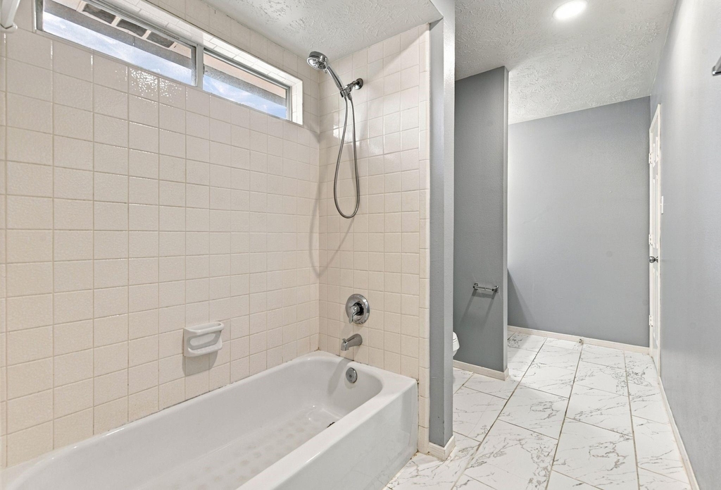 19118 Sprintwood Court - Photo 34