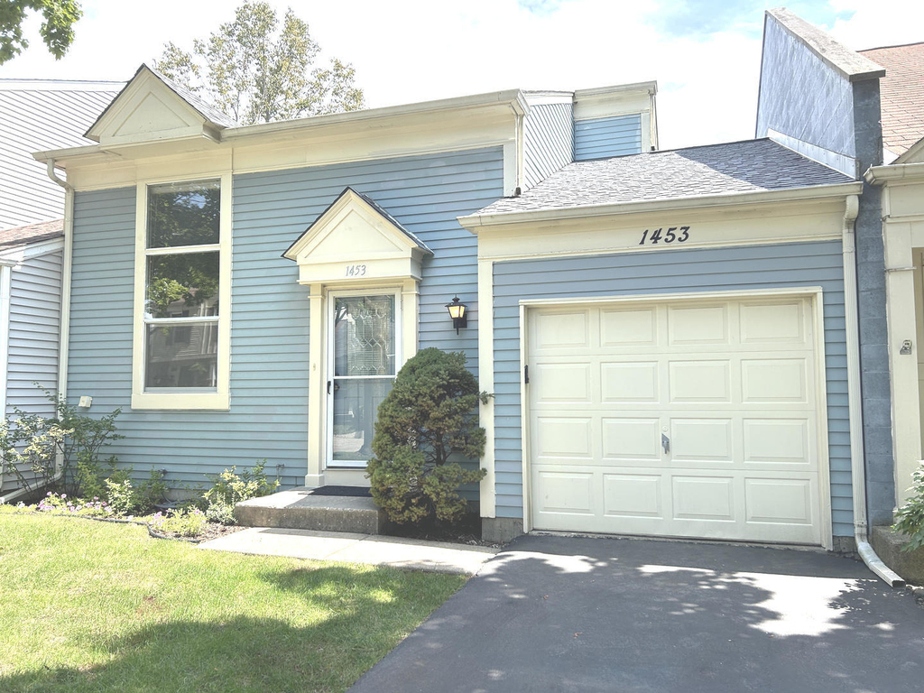 1453 N Chelsea Avenue - Photo 0