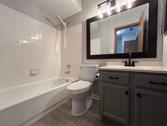 1453 N Chelsea Avenue - Photo 10