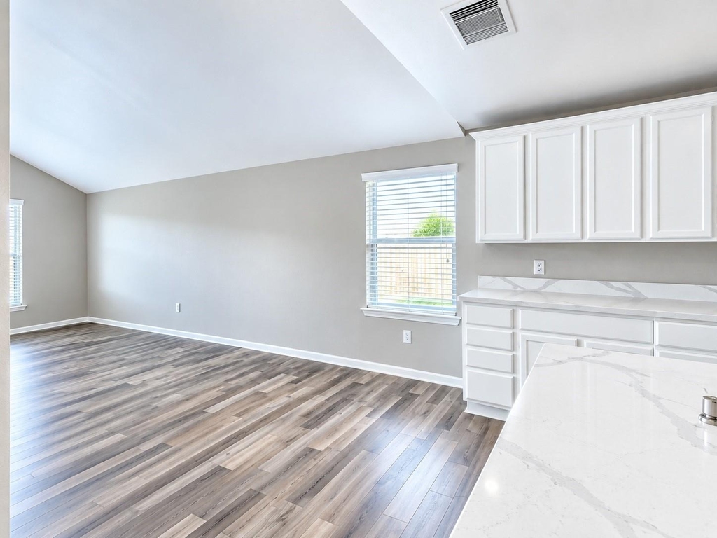 14118 Brunswick Place Drive - Photo 6