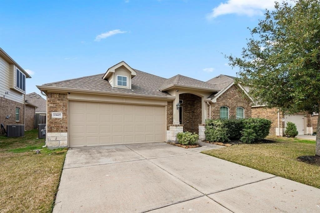 13607 Kodiak Brown Bear Street - Photo 0