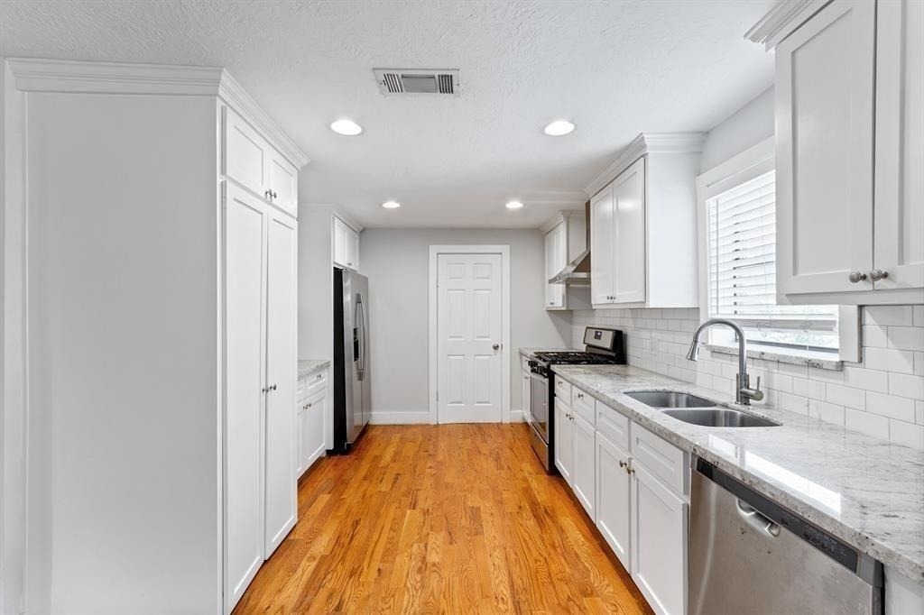 1305 Idylwild Street - Photo 9