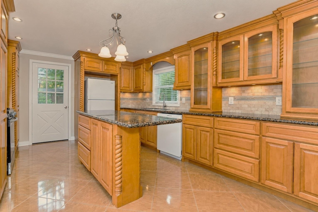 207 Smith Street - Photo 6