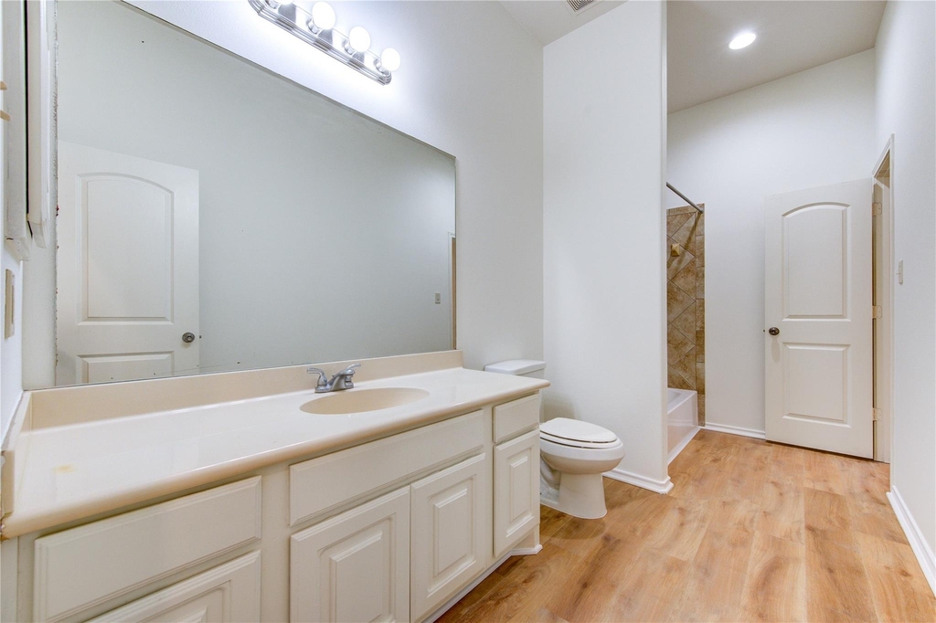 4030 Calaway Oaks Lane - Photo 5