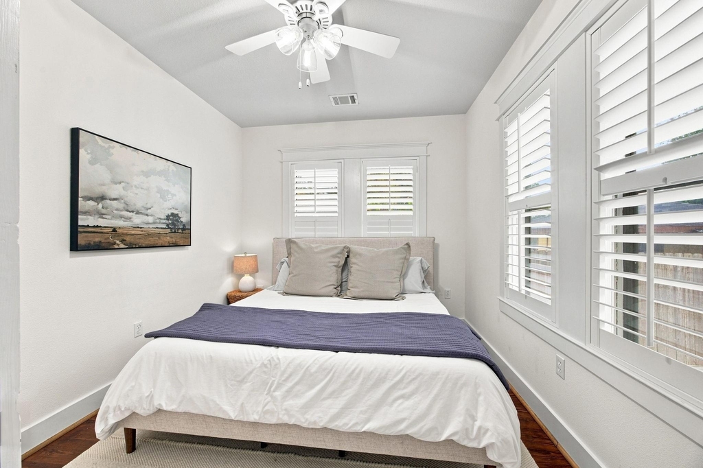 4618 Mcewen Street - Photo 14