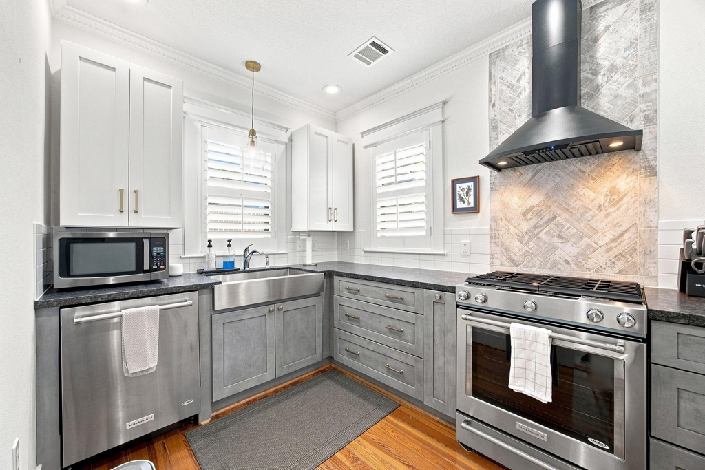 4618 Mcewen Street - Photo 10