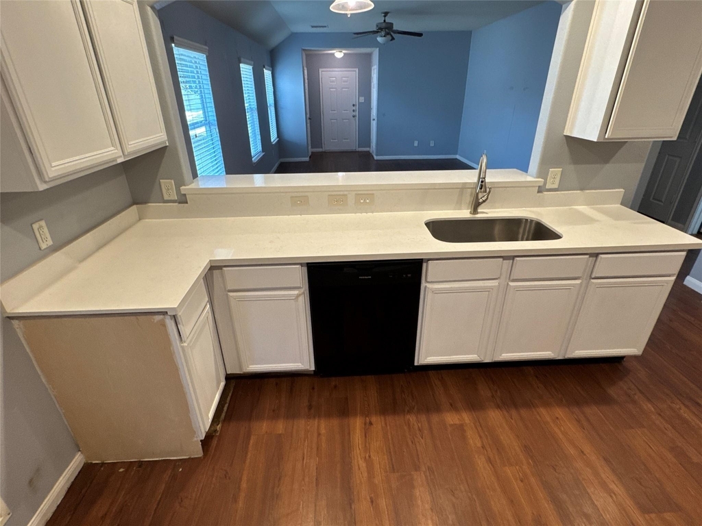 6011 Brenwood Trails Lane - Photo 10