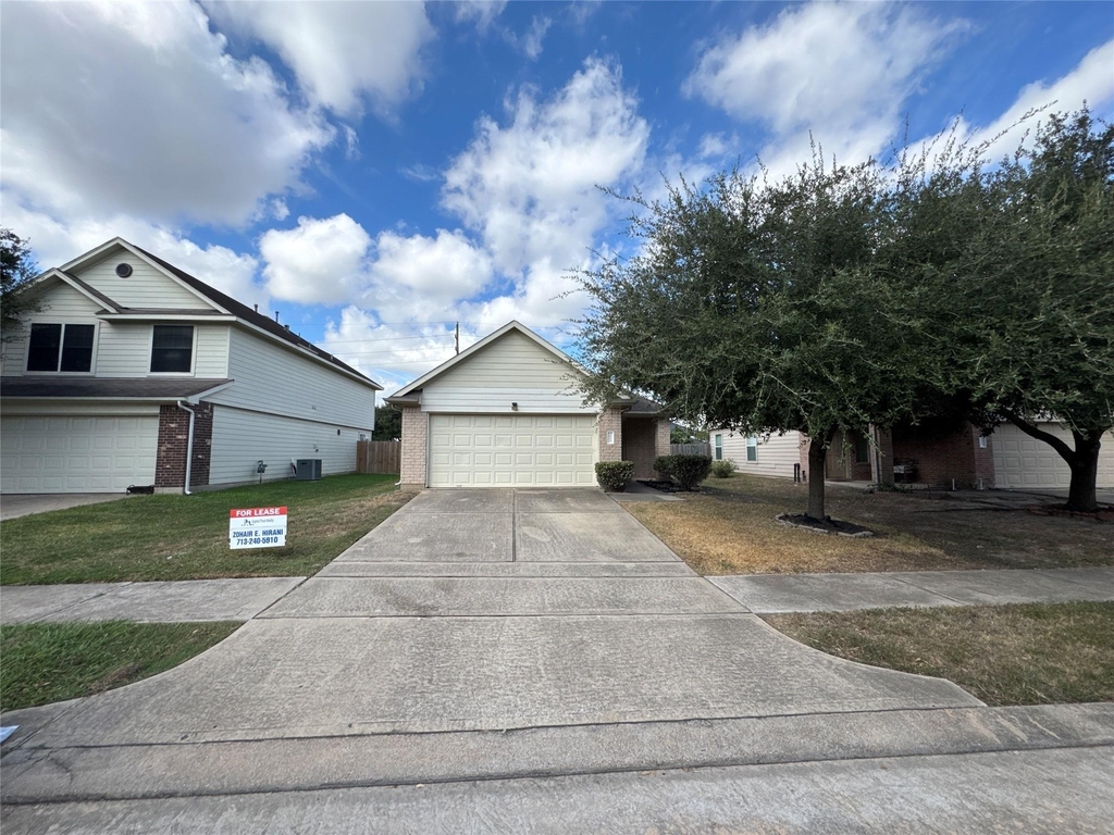 6011 Brenwood Trails Lane - Photo 2