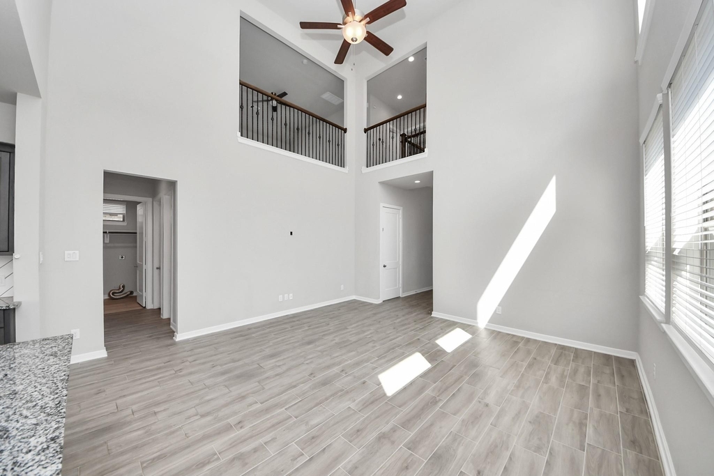 1919 Meadow Trail Drive - Photo 6