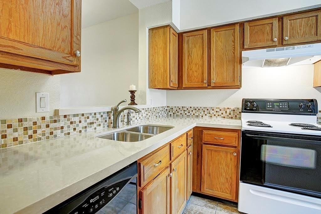 7655 Cambridge Street - Photo 0