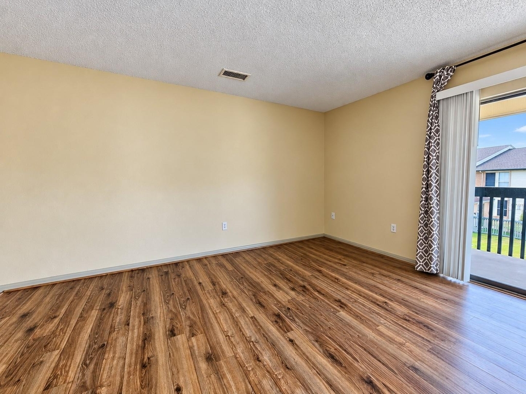 250 El Dorado Boulevard - Photo 2