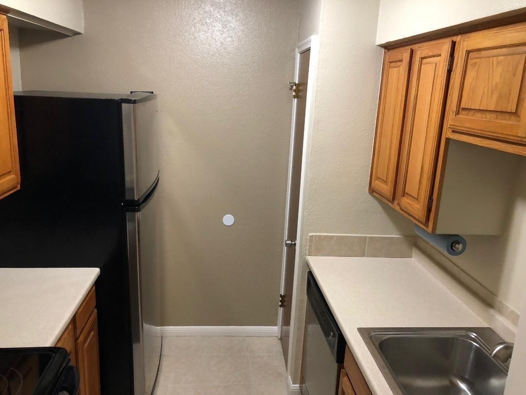 2507 Montrose Boulevard - Photo 7