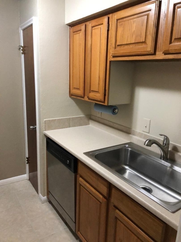 2507 Montrose Boulevard - Photo 8