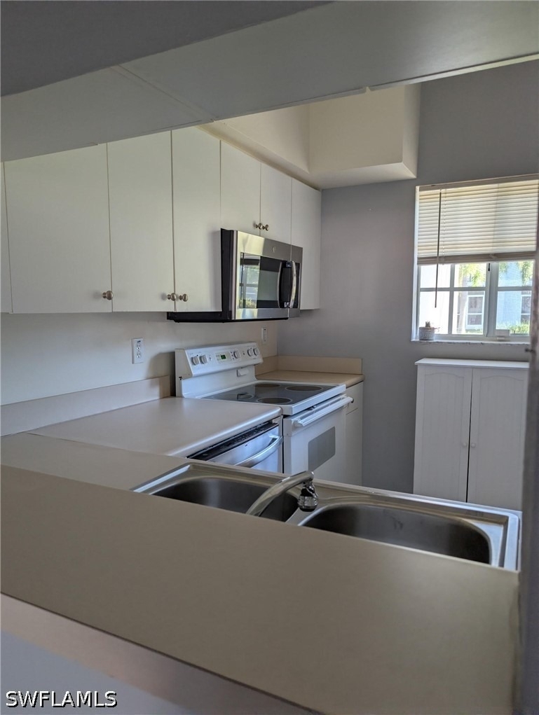 8484 Bernwood Cove Loop - Photo 4