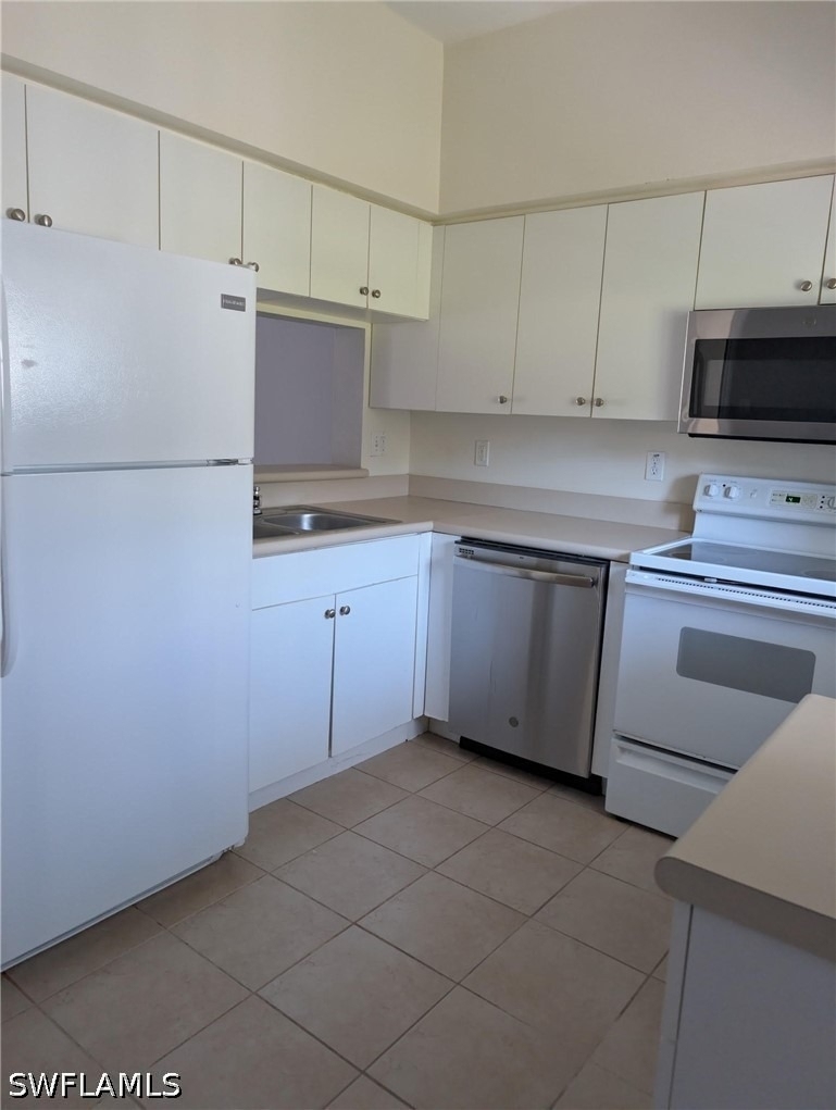 8484 Bernwood Cove Loop - Photo 3