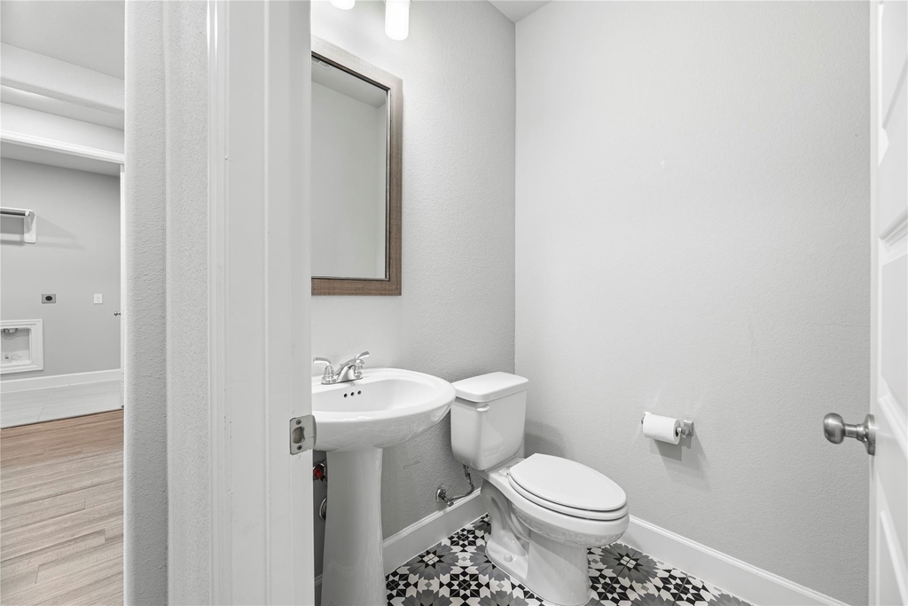 9511 Shaded Tree Drive - Photo 10