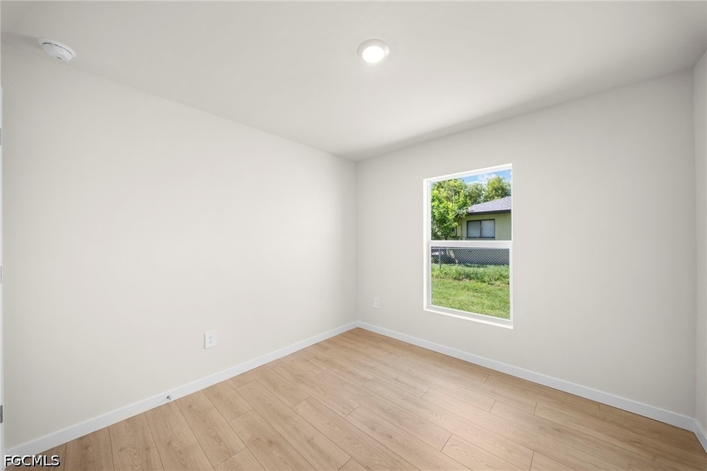 3030 Sw 15th Place - Photo 25