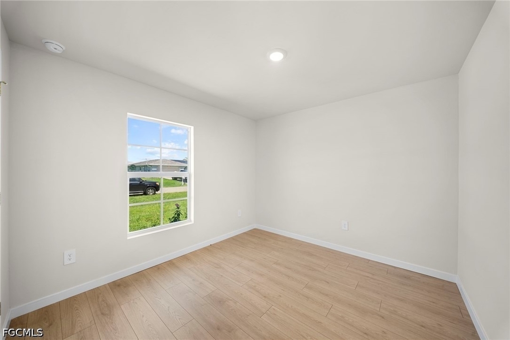 3030 Sw 15th Place - Photo 19