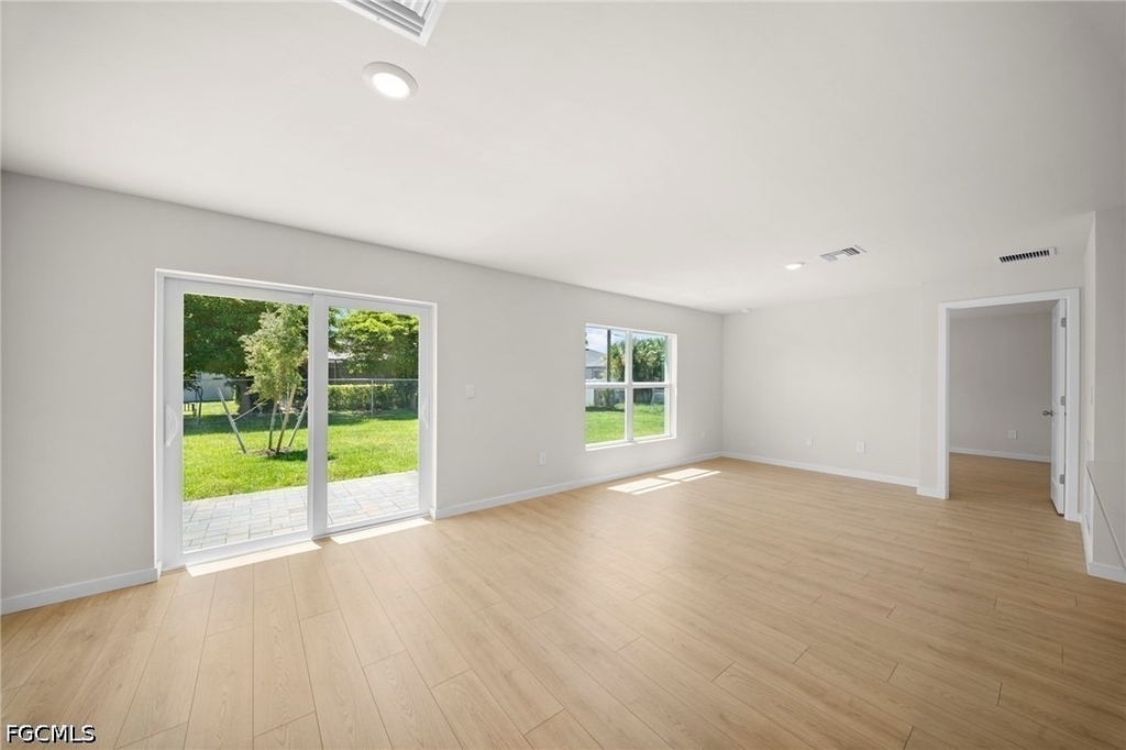 3030 Sw 15th Place - Photo 9