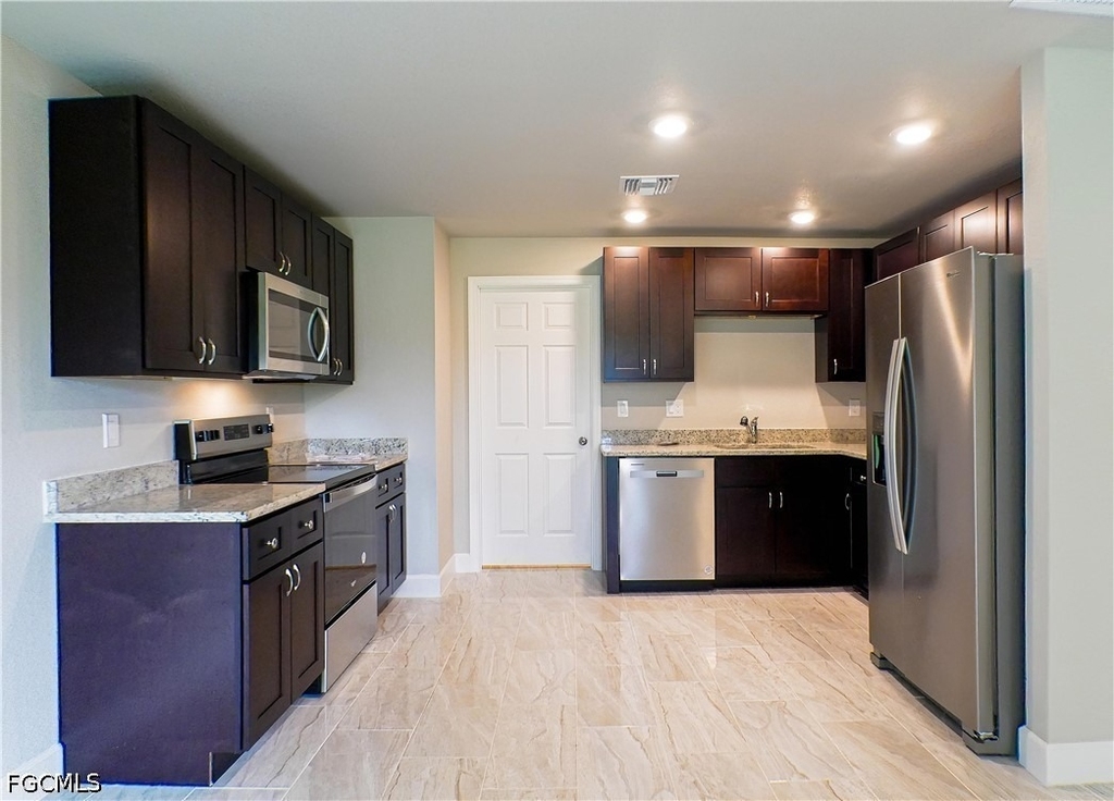 1787 Maryland Avenue - Photo 3