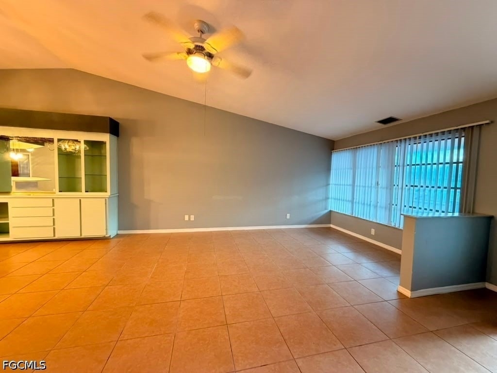 3818 Se 12th Avenue - Photo 4