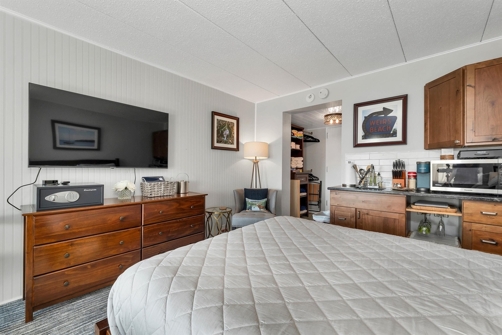 375 Endicott N. - Photo 6