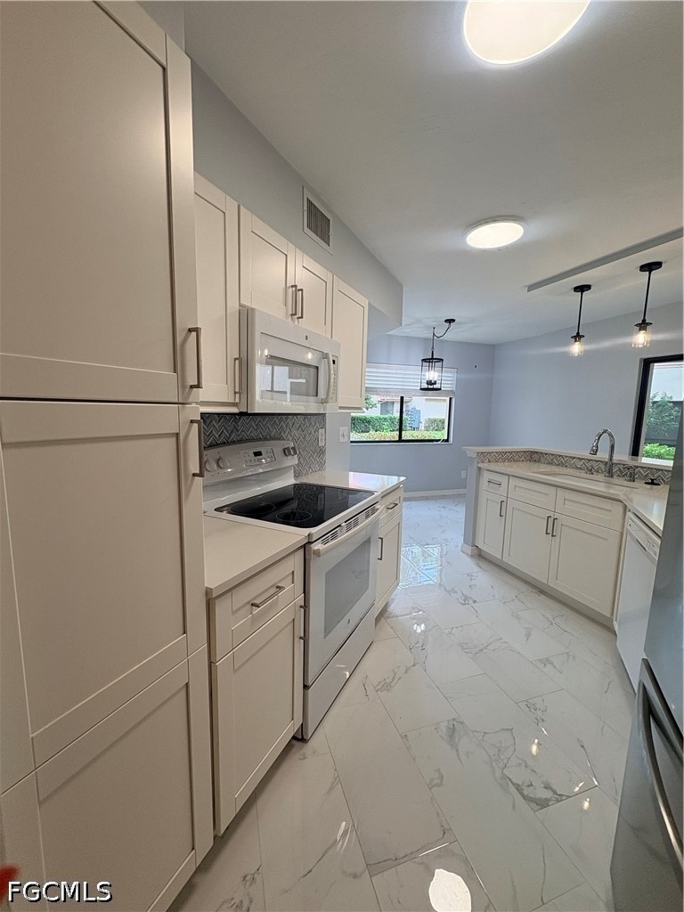 47 Bennington Drive - Photo 1