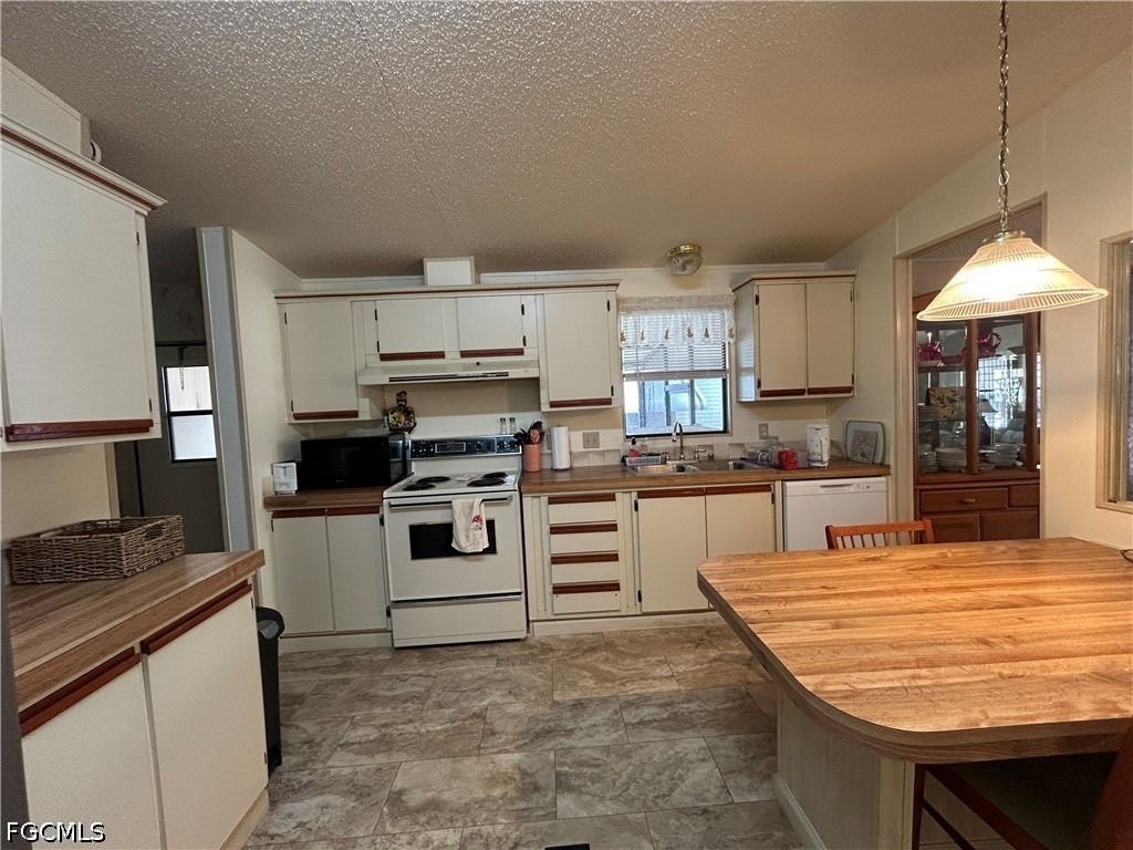 571 Sunrise Lane - Photo 10
