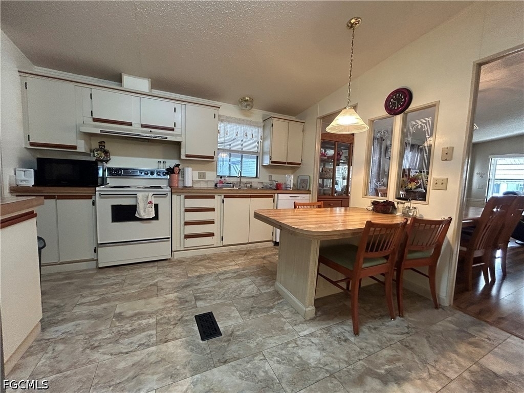 571 Sunrise Lane - Photo 9