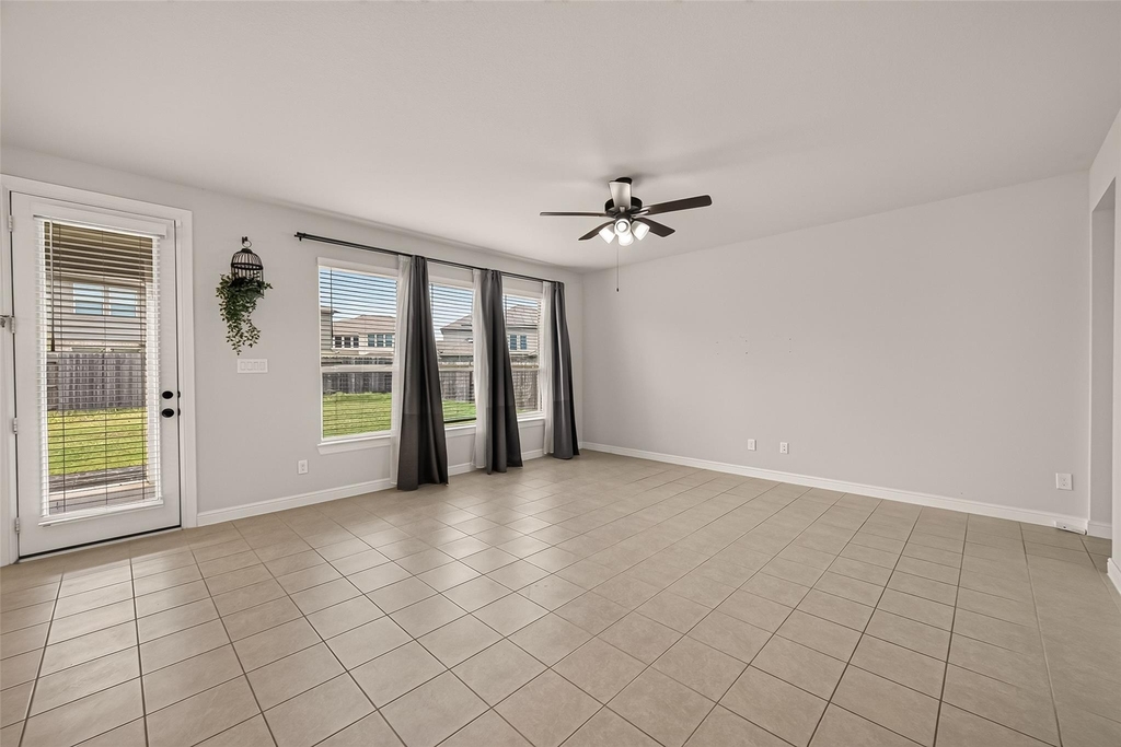 8522 Belfast Manor Ln - Photo 13