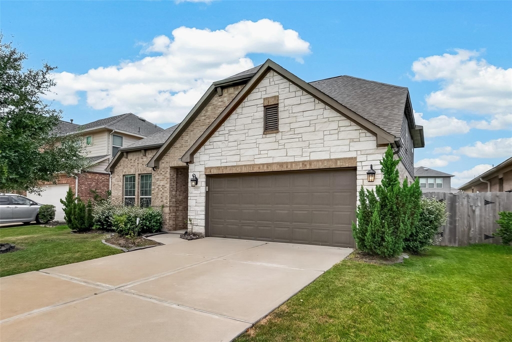 8522 Belfast Manor Ln - Photo 4