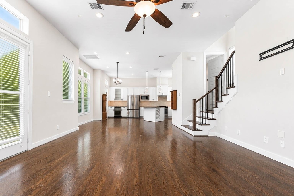 4007 Beacon Fisher Drive - Photo 3