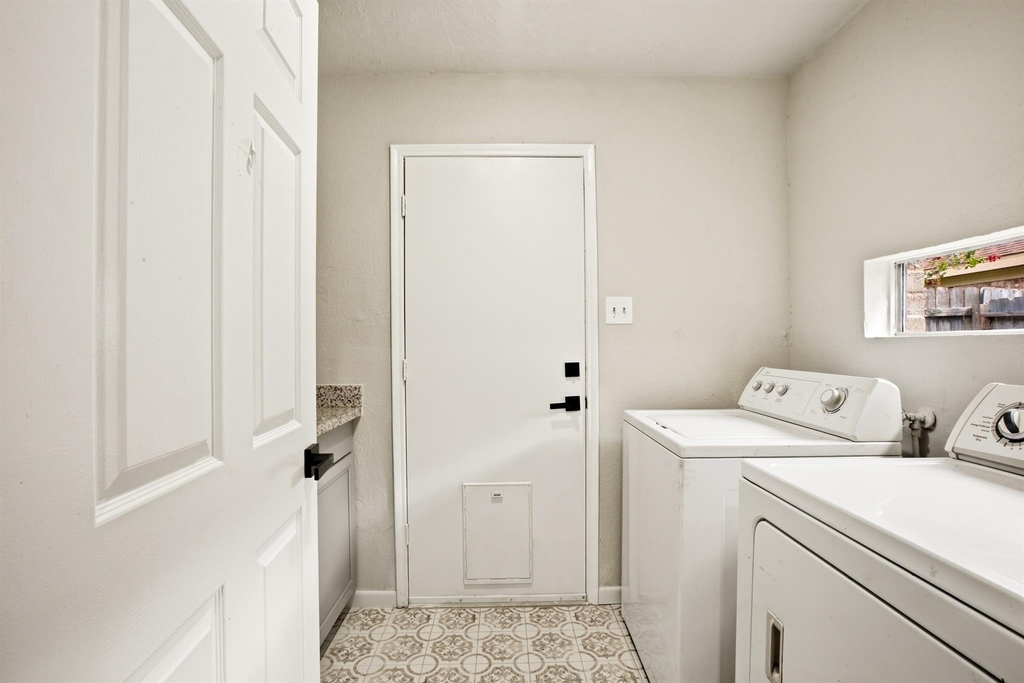 22603 Deville Drive - Photo 25