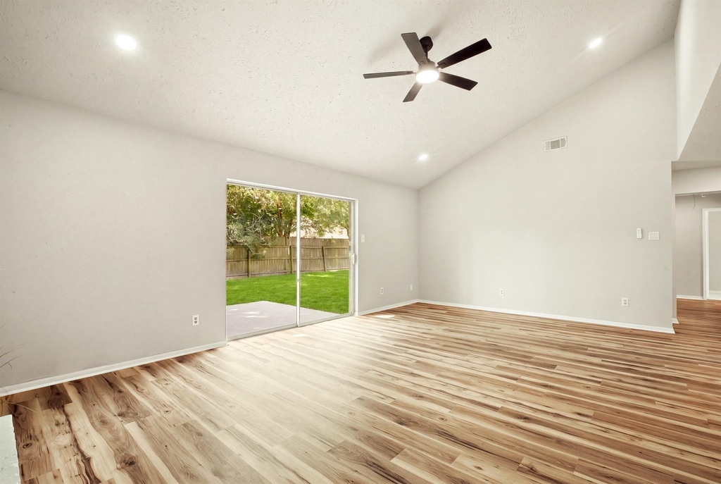 22603 Deville Drive - Photo 13