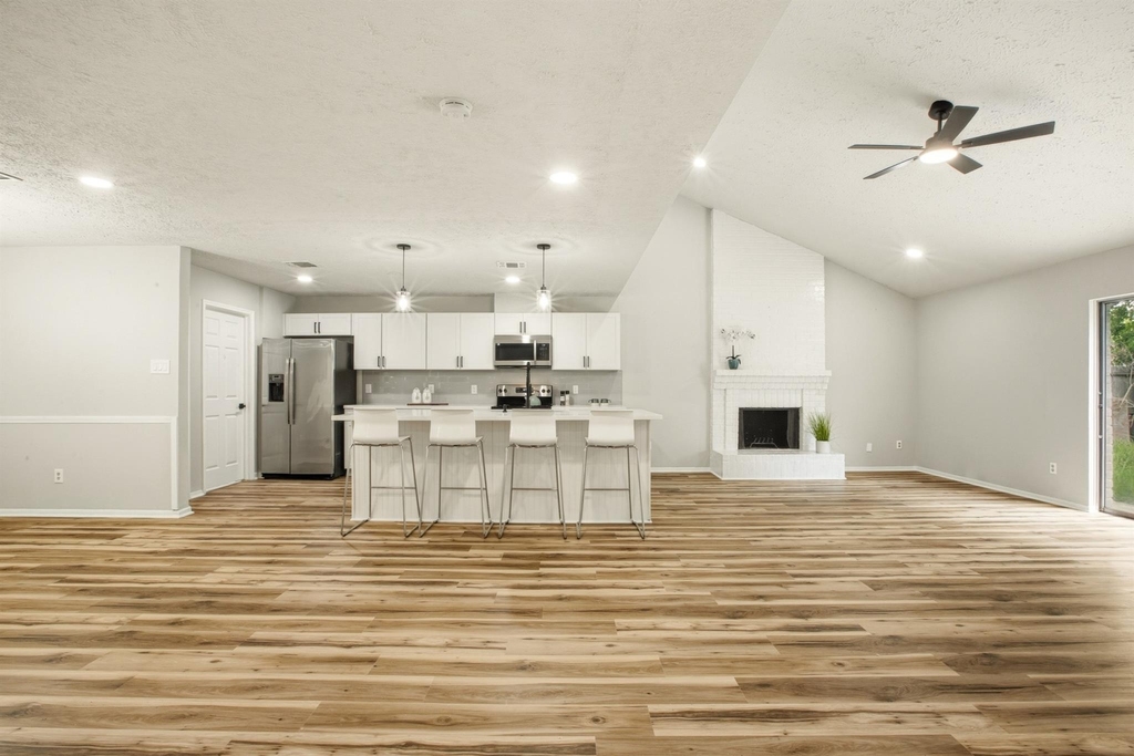 22603 Deville Drive - Photo 10